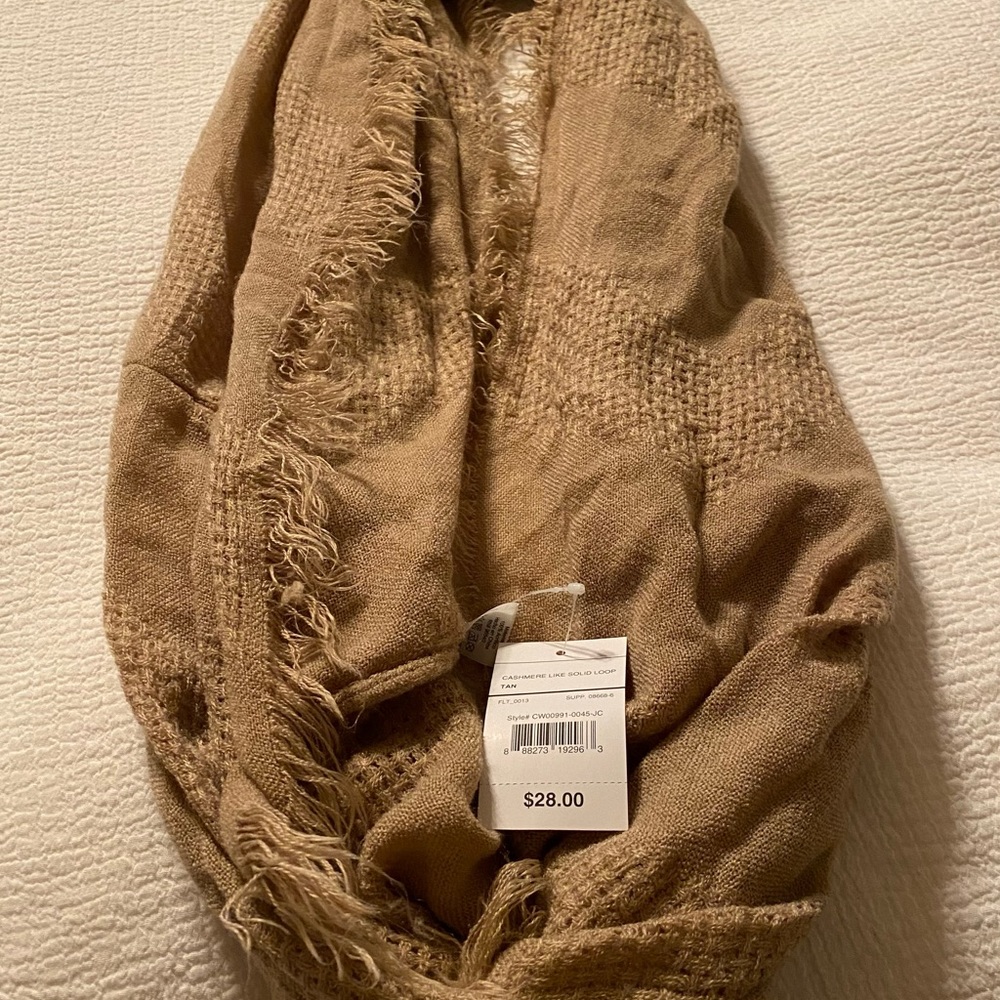 Nwt Cashmere Like Material Solid Loop. - image 1